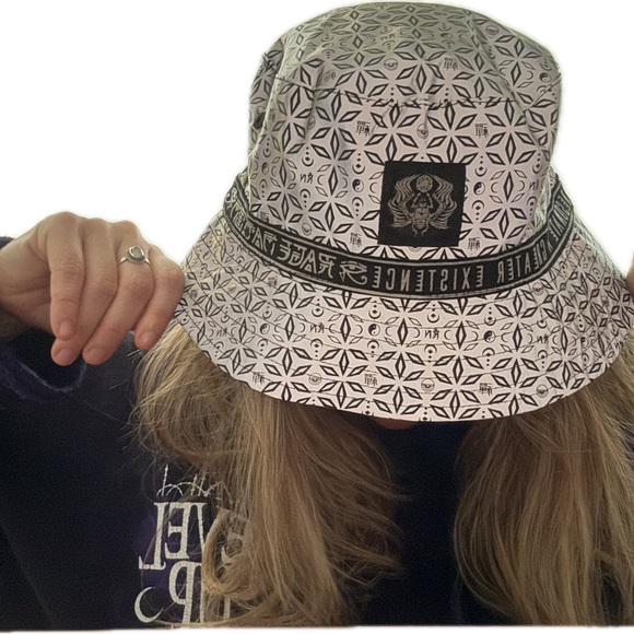 Reflective Reversible Bucket Hat - Rage Nation Geometric Rave - Picture 2 of 5